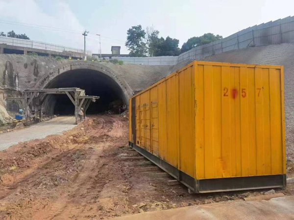 滦平发电机出租自启装置的工作原理是什么？