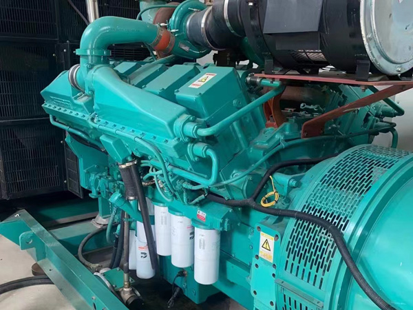 滦平更换100kW柴油发电机组机油时，需要注意哪些事项？